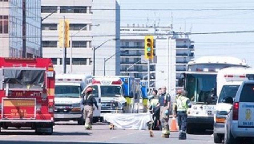 راننده موتری در کانادا عابران پیاده را زیر گرفت