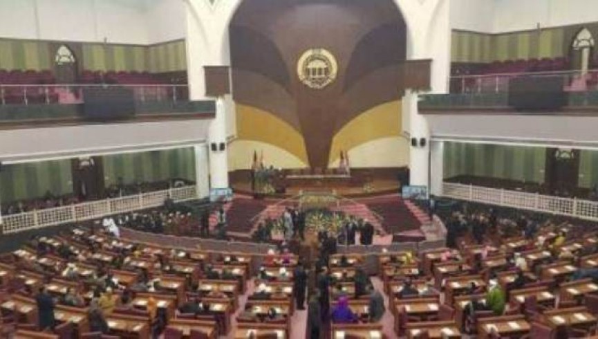 نشست عمومی مجلس برگزار نشد؛ وضع فعلی برای مردم زهر است نه برای نمایندگان
