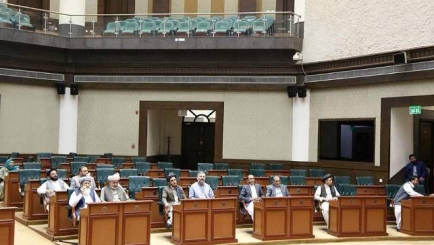 مجلس سنا خواستار توقف روند تقاعد افسران نظامی شد