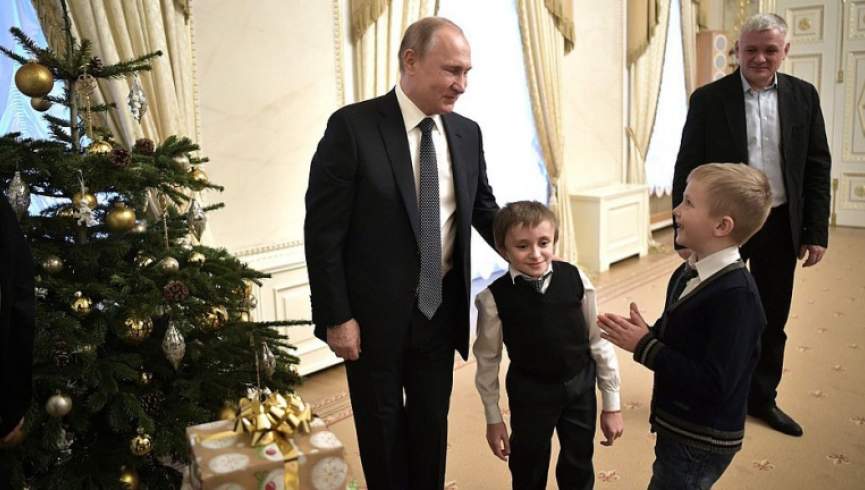 پوتین طفل بیمار را به آرزویش رساند