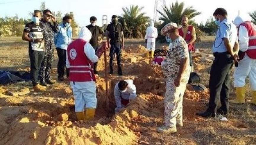 لیبیا کې د داعش د جنګیالیو ډلیز قبر موندل شوی دی