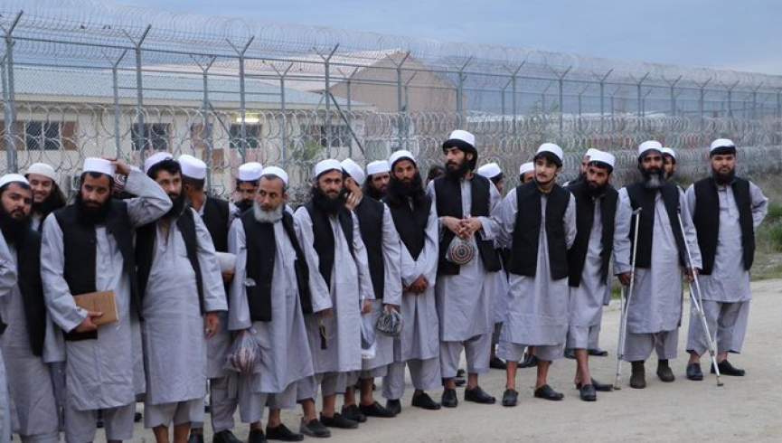 خلیل‌زاد: حکومت افغانستان و طالبان تلاش‌های صلح‌شان را تسریع بخشند