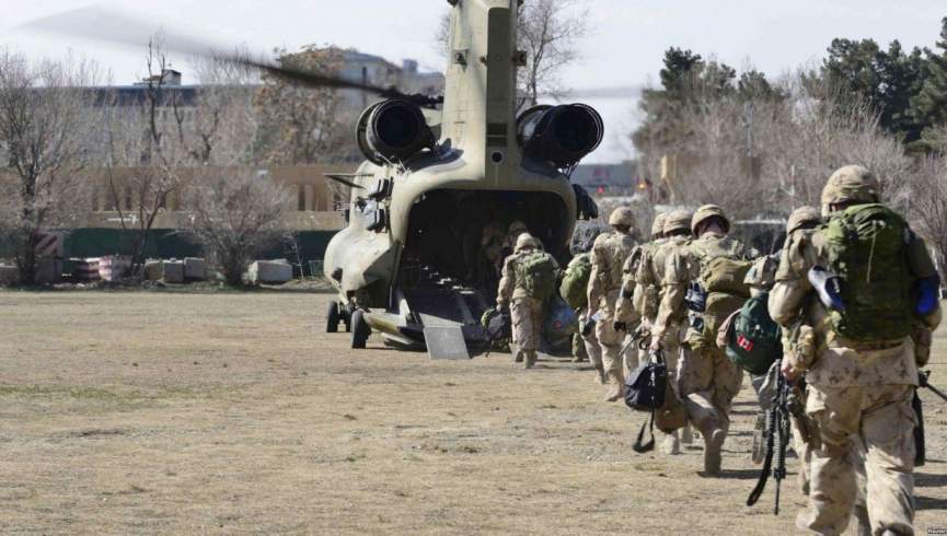 نیروهای خود را در افغانستان کاهش و به آموزش نیروهای افغان ادامه می‌دهیم