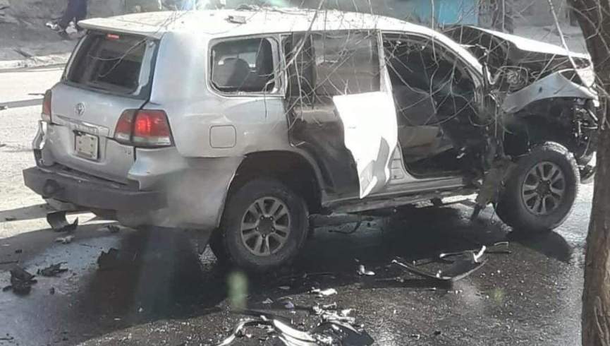 موتر حامل معاون فرماندهی پولیس کابل هدف یک انفجار قرار گرفت/ دو پولیس کشته و یک تن دیگر زخمی شدند