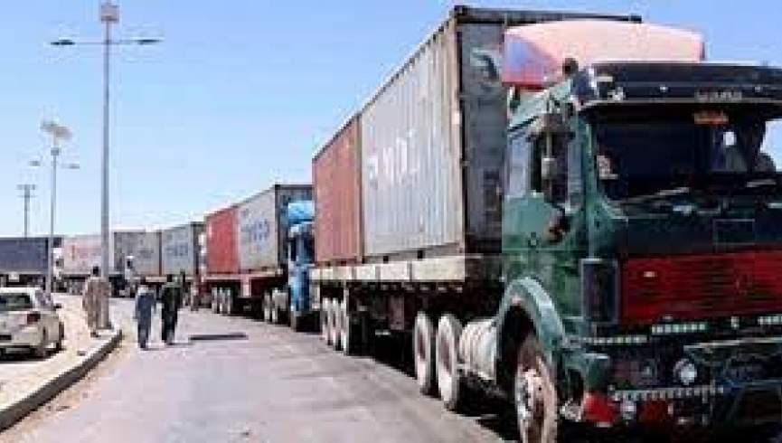 صادرات افغانستان به 930 میلیون دالر رسیده است