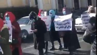 فعالان زن در کابل برای احقاق حقوق زنان تظاهرات کردند
