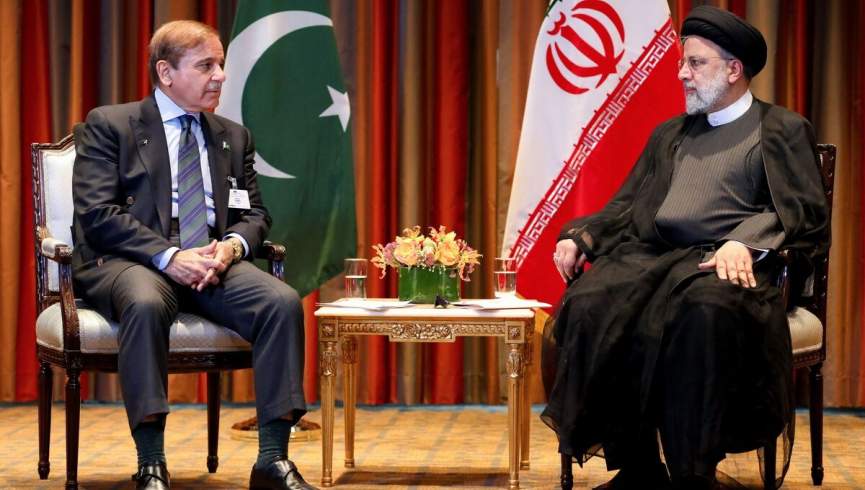 نخست وزیر پاکستان و رئیس جمهور ایران دیدار و گفتگو کردند