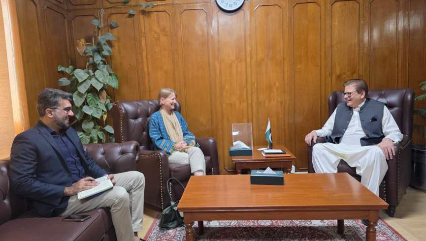 پاکستان و سازمان ملل درباره مشکلات دارندگان کارت POR افغان گفت‌وگو کردند