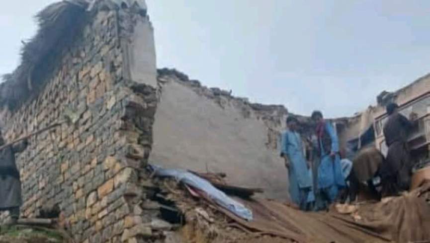 در نتیجه فروریختن سقف یک خانه در خوست چهار تن کشته و زخمی شدند